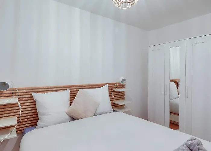 Elegance Familiale - Confort & Jardin شقة *