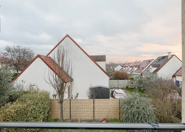 Elegance Familiale - Confort & Jardin شقة Cormeilles-en-Parisis